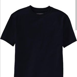 Old navy black tshirt